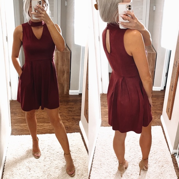 J. Roberts Dresses & Skirts - J. Roberts Faux Sueded Pocket Dress size Small